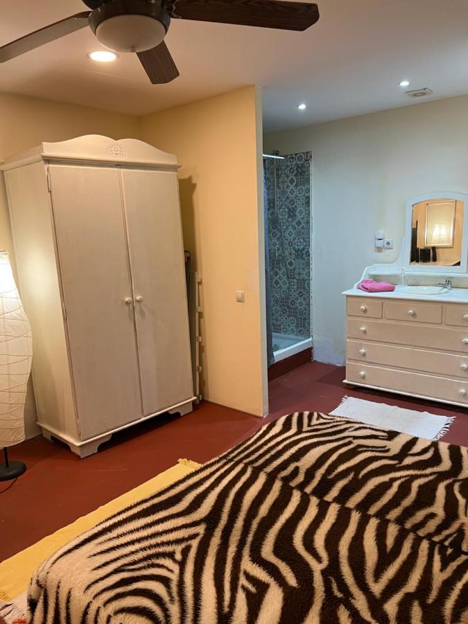 Apartamento Abierto Con Patio Matadepera エクステリア 写真