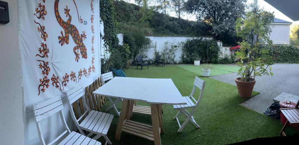 Apartamento Abierto Con Patio Matadepera エクステリア 写真